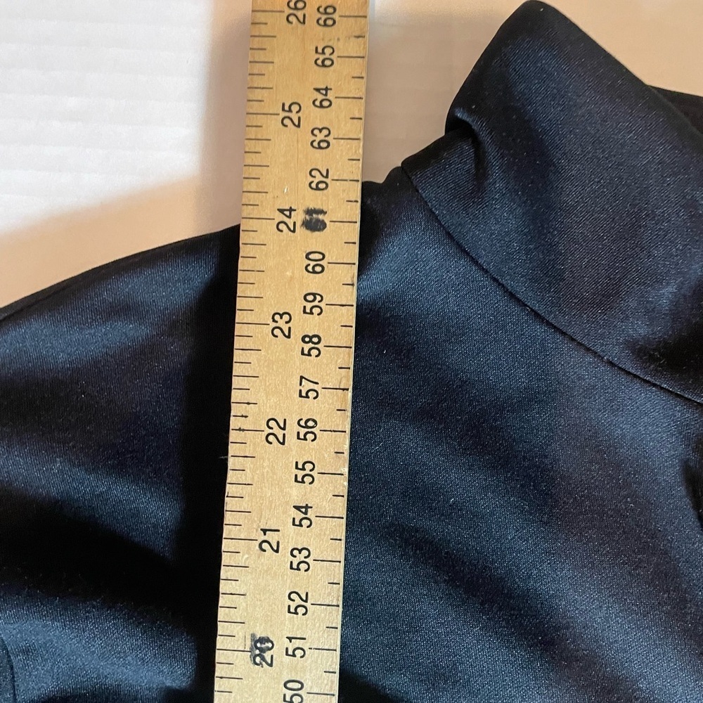 Lands’ End Women’s Black Performance Zip Jacket Activewear Lightweight XL 18-20 - Picture 9 of 11